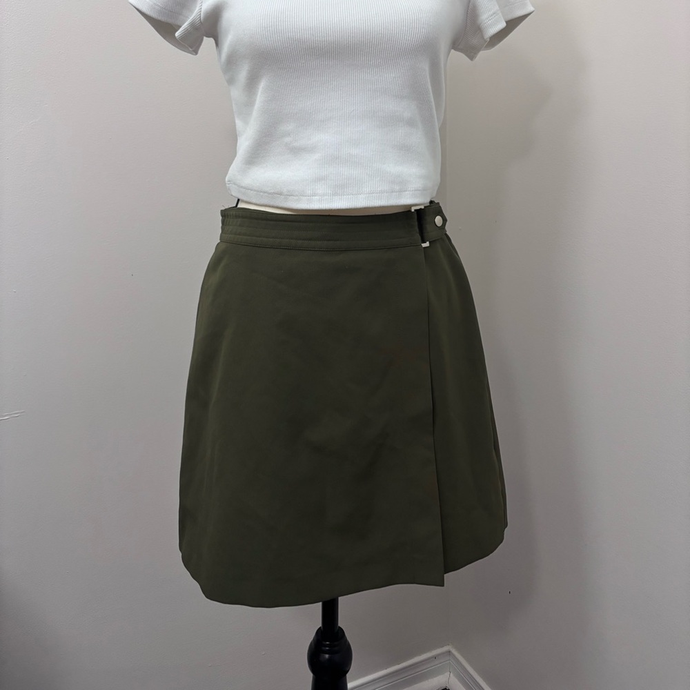Reitmans Dark Green Mini Wrap Skirt Skort, Size 6, Spring
